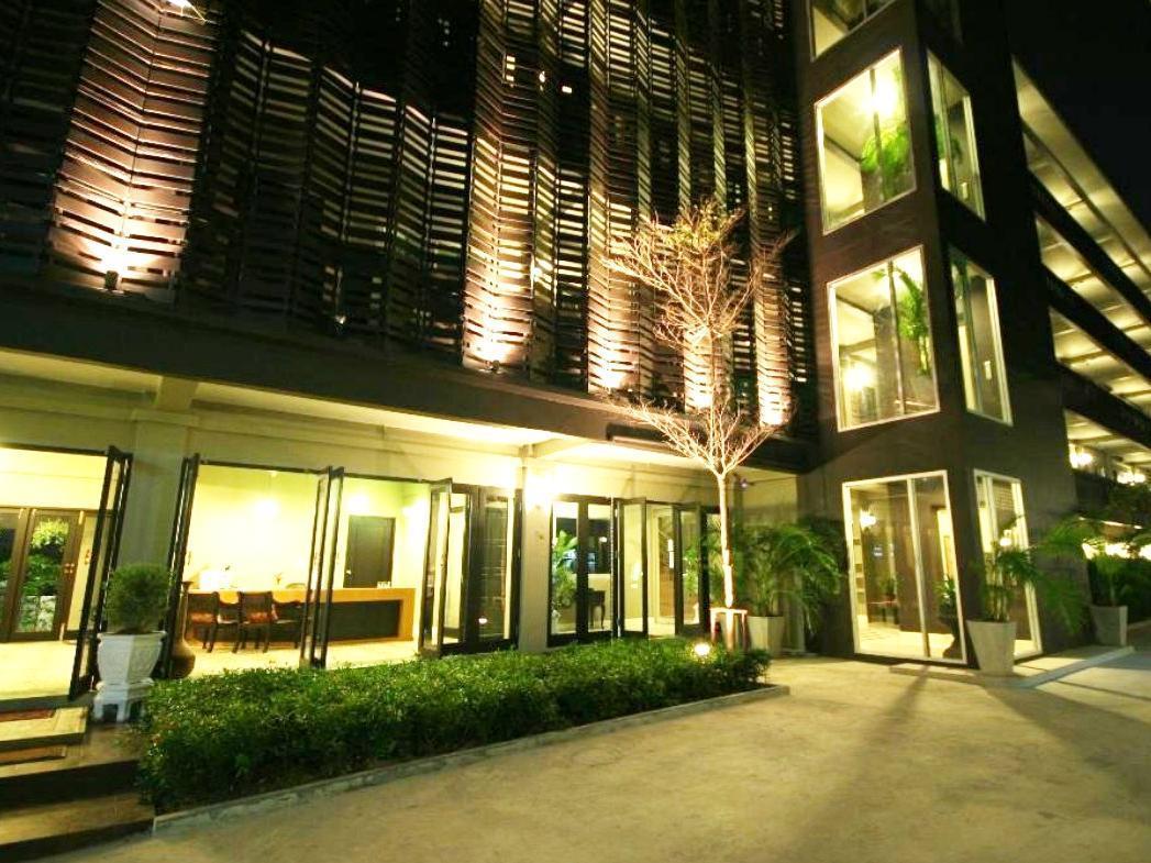 Ploen Pattaya Residence By Tolani Екстериор снимка